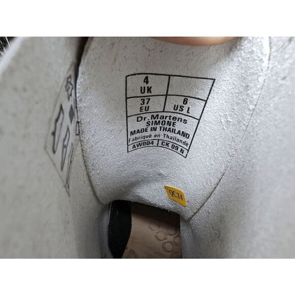 DR. MARTENS SIMONE 10 HOLE BLACK PINK ROSES FLORAL LEATHER SIZE 6 US NO INSOLE - Picture 4 of 7